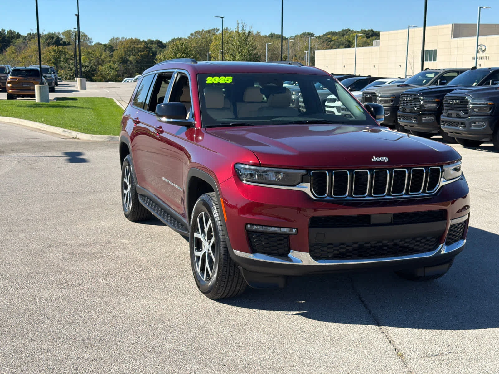 Used 2025 Jeep Grand Cherokee L Limited with VIN 1C4RJJBG4S8706509 for sale in Kansas City