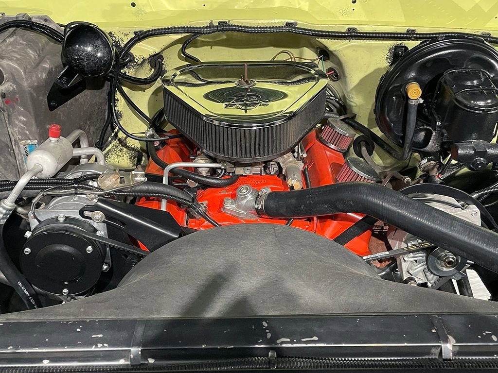 Used 1972 Yellow GMC  image 21