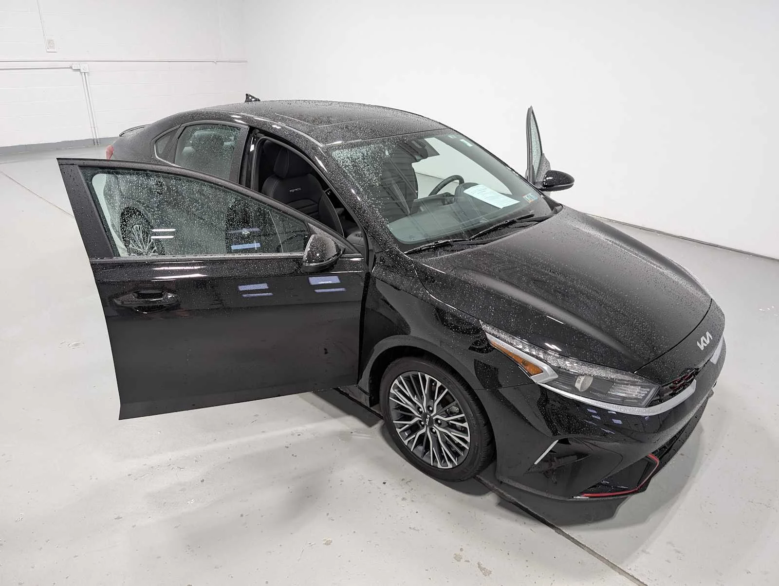 Used 2023 Aurora Black Kia GT-Line image 16