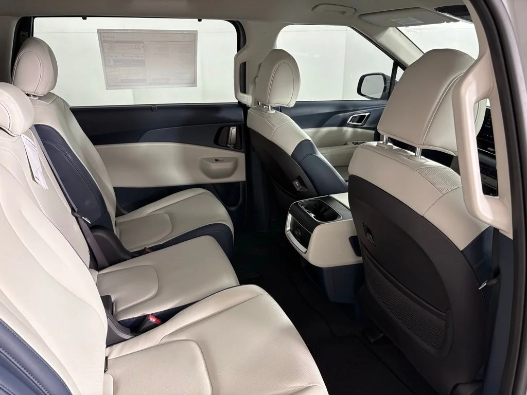 New 2026 Ceramic Silver Kia EX image 44