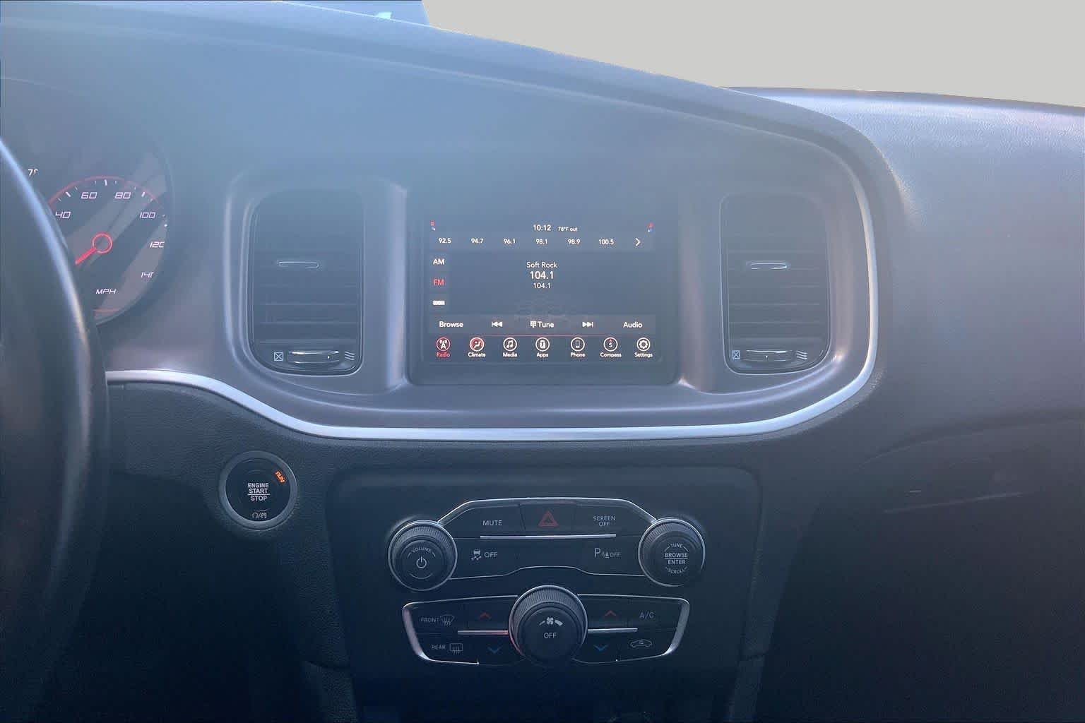 Used 2021 Torred Clearcoat Dodge SXT image 7