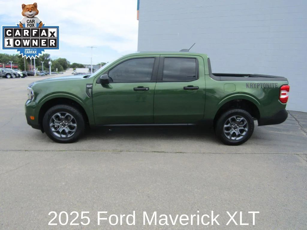 Used 2025 Green Ford XLT image 2