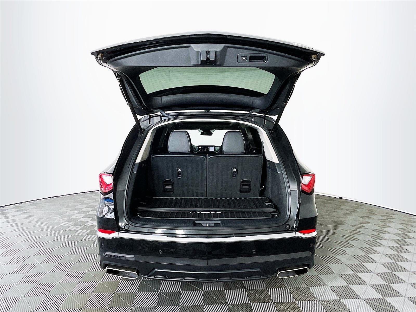 Used 2024 Majestic Black Pearl Acura SH-AWD w/Tech image 29