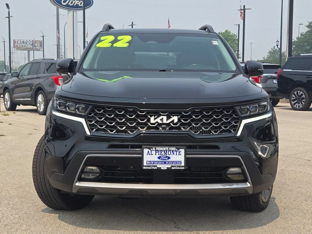 Used 2022 Ebony Black Kia X-Line SX Prestige image 4