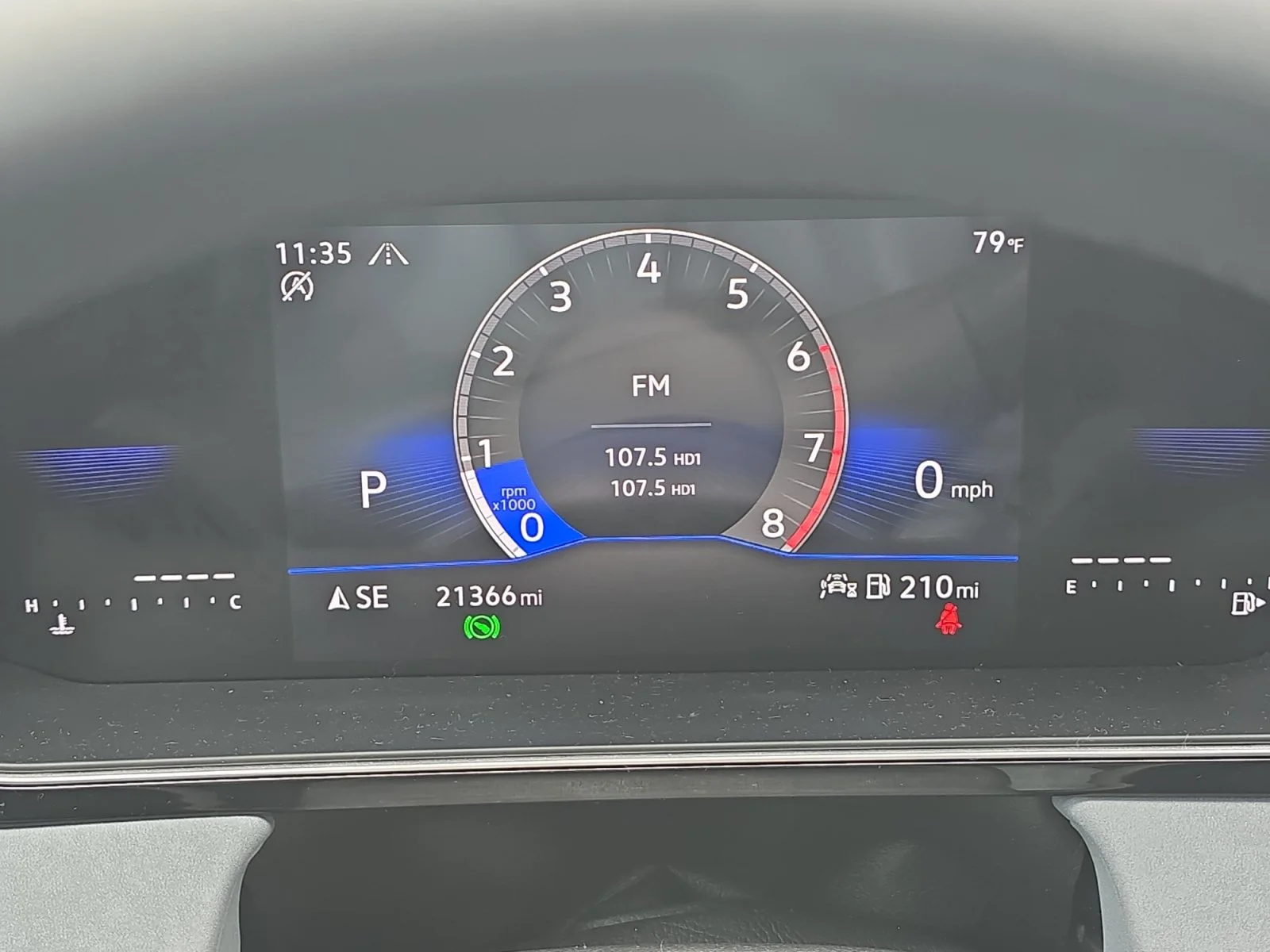 Used 2025 Gray Volkswagen SE image 19