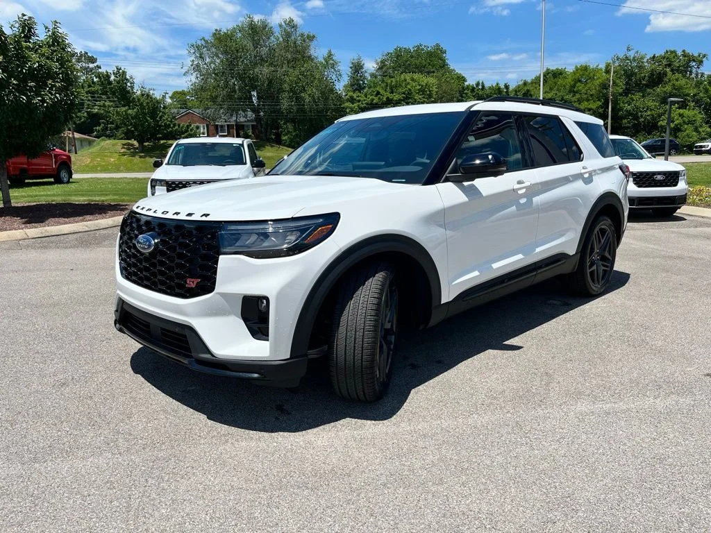 New 2026 White Ford ST image 3