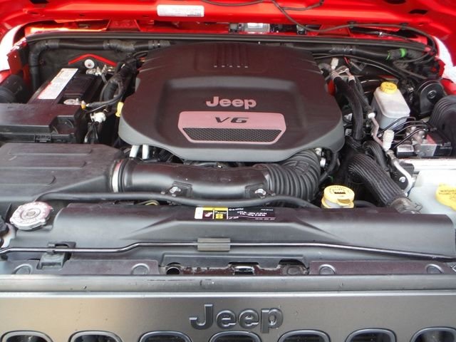 Used 2018 Red Jeep Unlimited Sport image 7