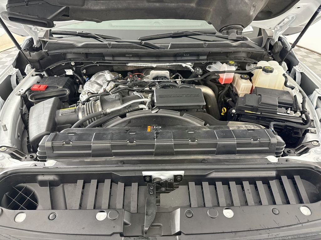 Used 2025 White GMC Pro image 26