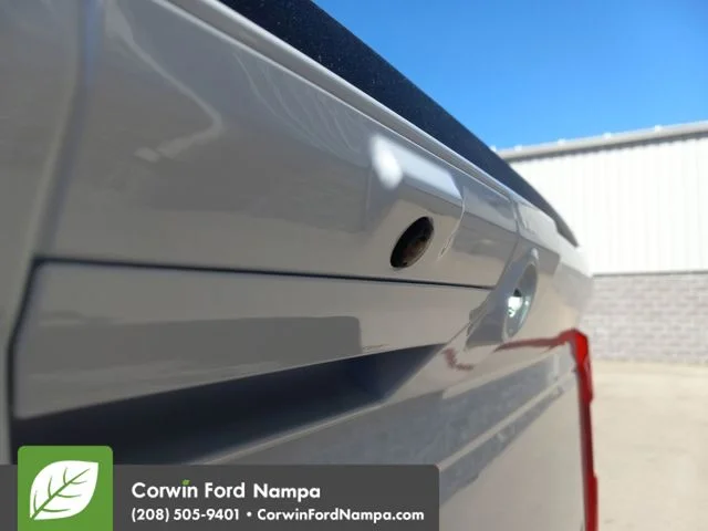 New 2026 Oxford White Ford Lariat image 32
