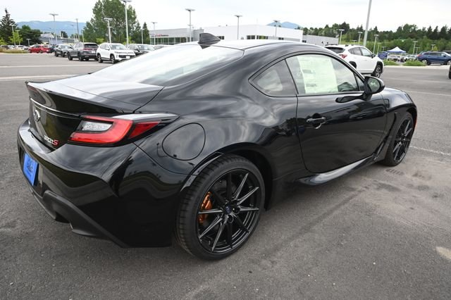 New 2026 CRYSTAL BLACK SILICA Subaru tS image 13