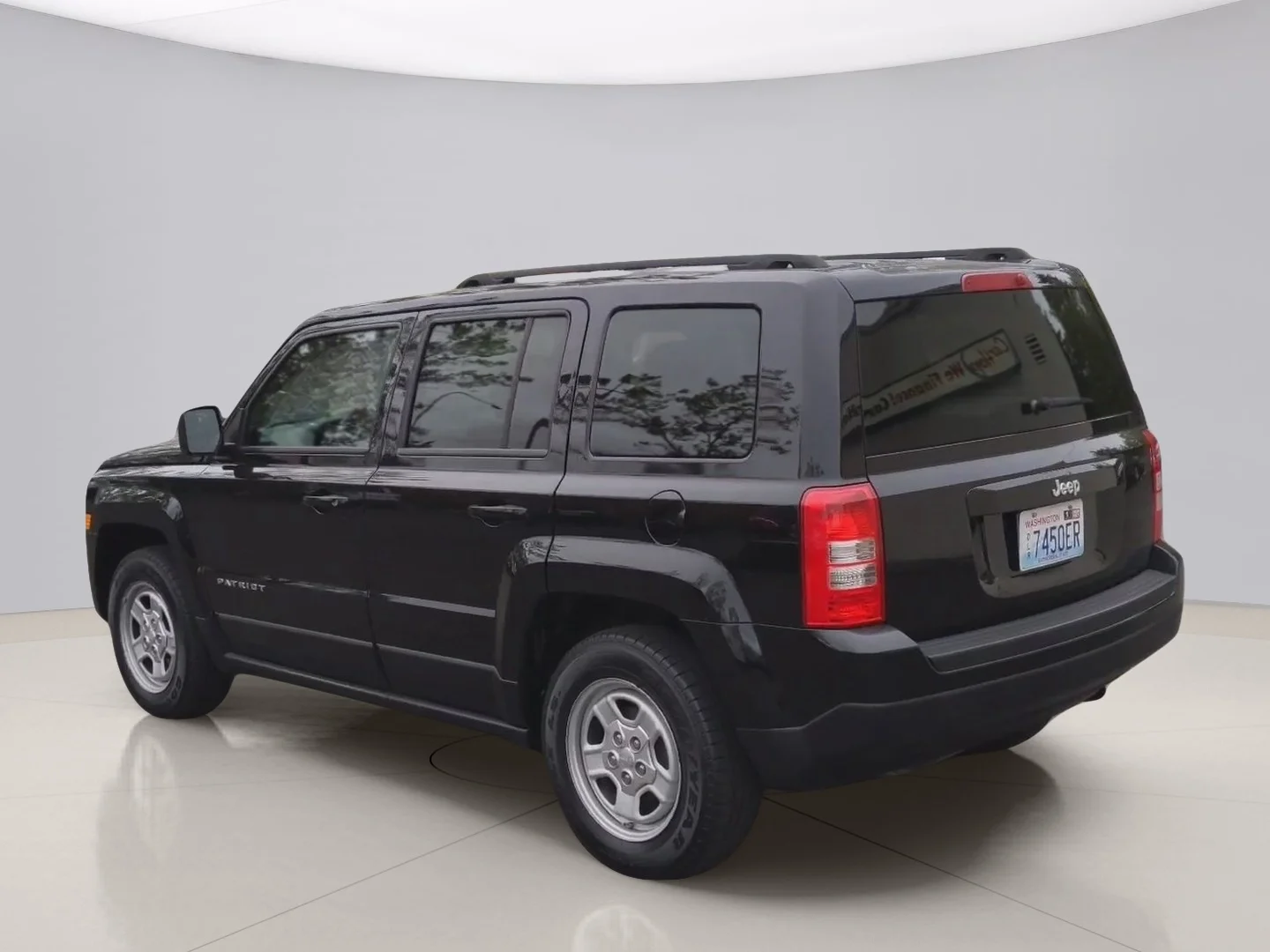 Used 2012 Black Jeep PATRIOT image 3