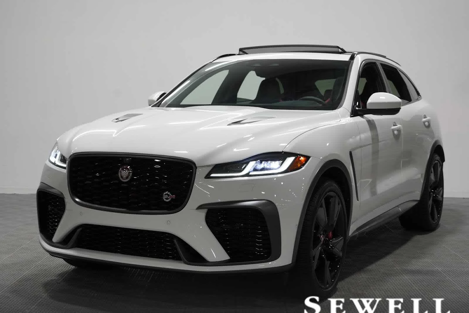 2022 Jaguar F-PACE SVR AWD's photo