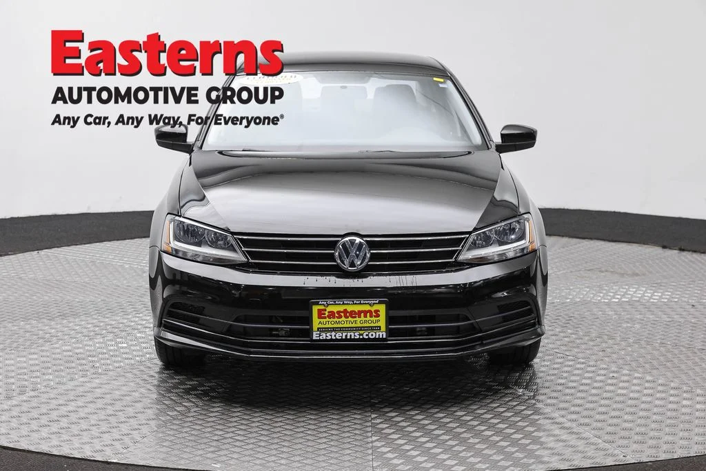 Used 2017 Black Volkswagen 1.4T S image 2