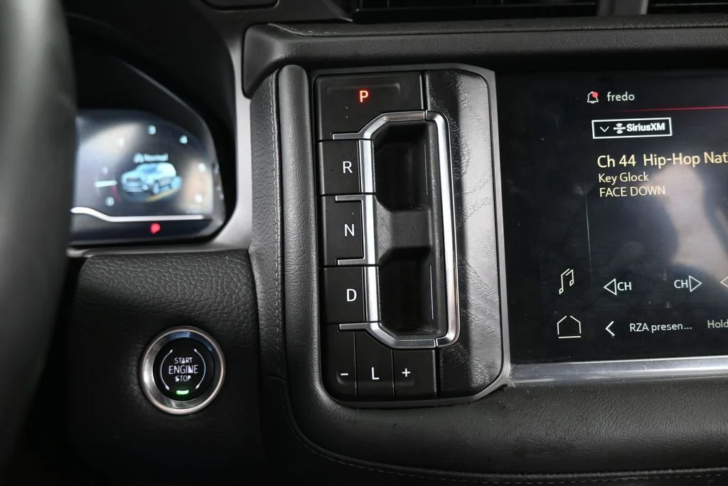 Used 2024 Sterling Metallic GMC Denali image 36