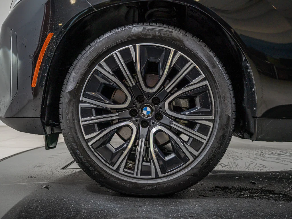 Certified Used 2025 Not Available BMW xDrive 30I image 10
