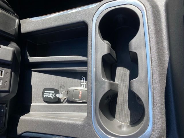 Used 2020 Black GMC SLT image 30
