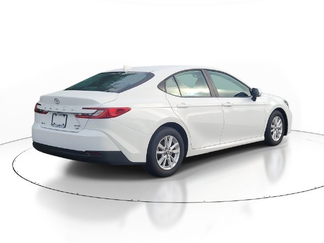 Used 2025 White Toyota LE image 5