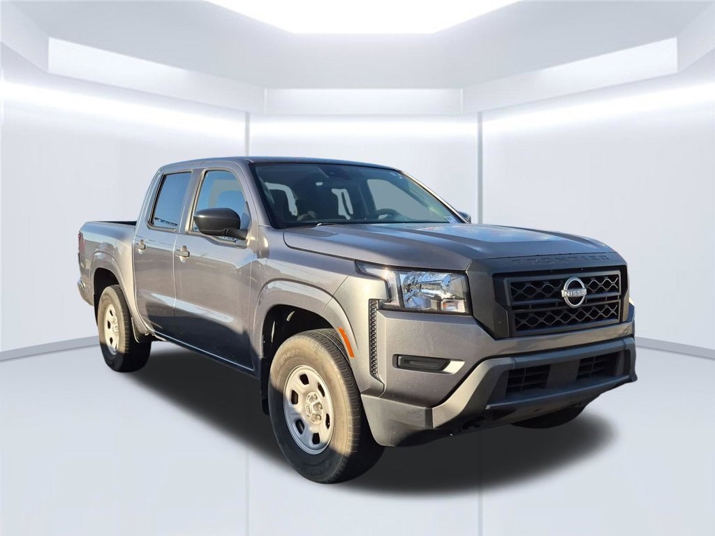 Used 2023 Gray Nissan S image 5