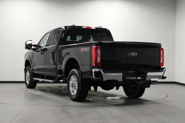 New 2026 Agate Black Metallic Ford F-250® XLT image 28