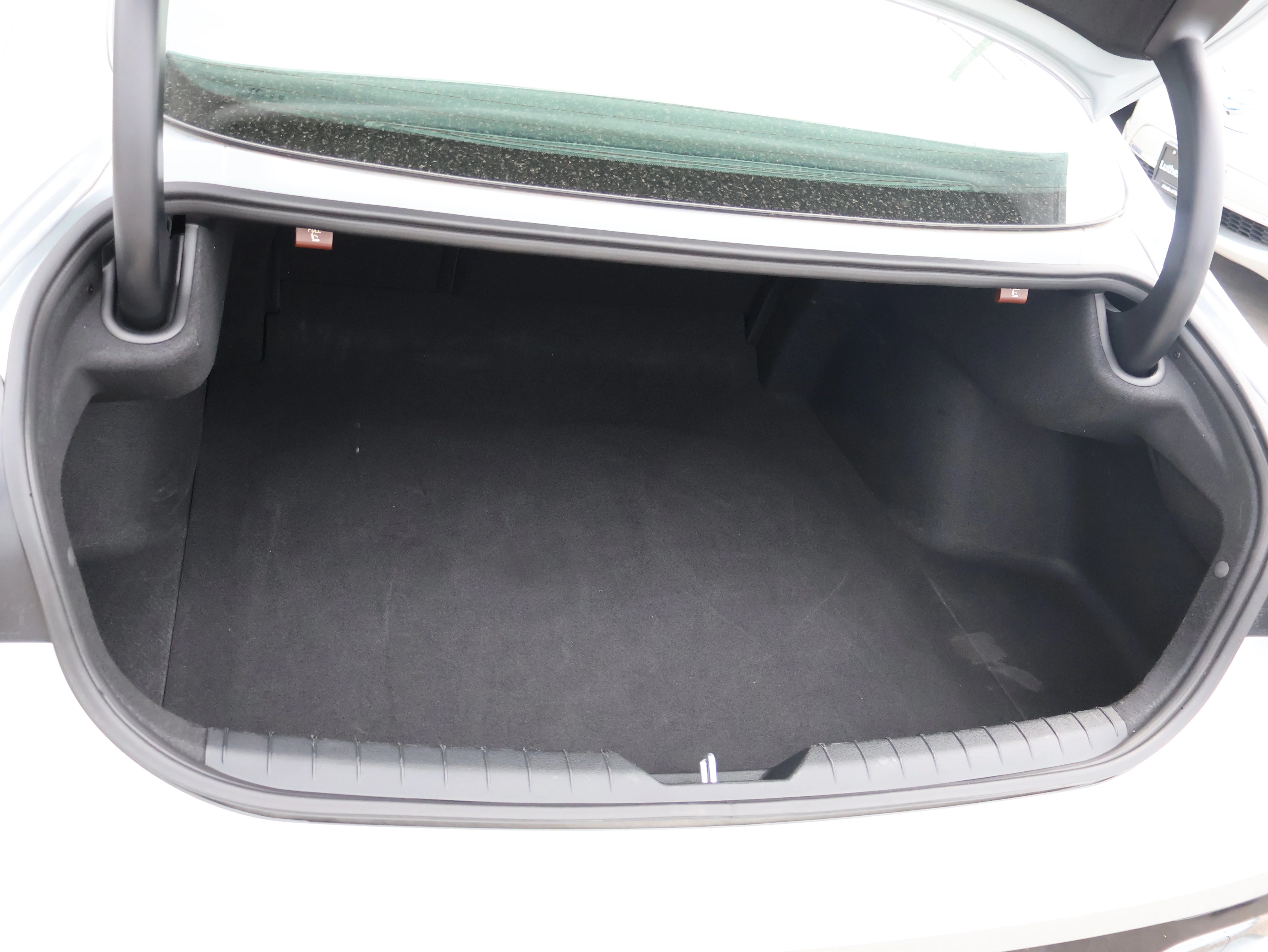 Used 2025 Aero Silver Hyundai SEL image 15