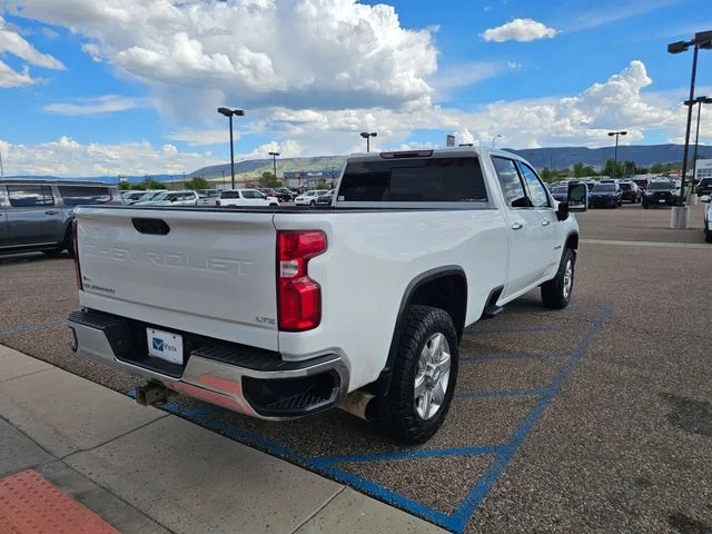 Used 2020 Summit White Chevrolet LTZ image 5