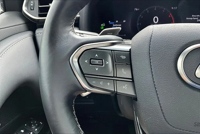 Used 2025 Green Lexus 700h Overtrail image 11