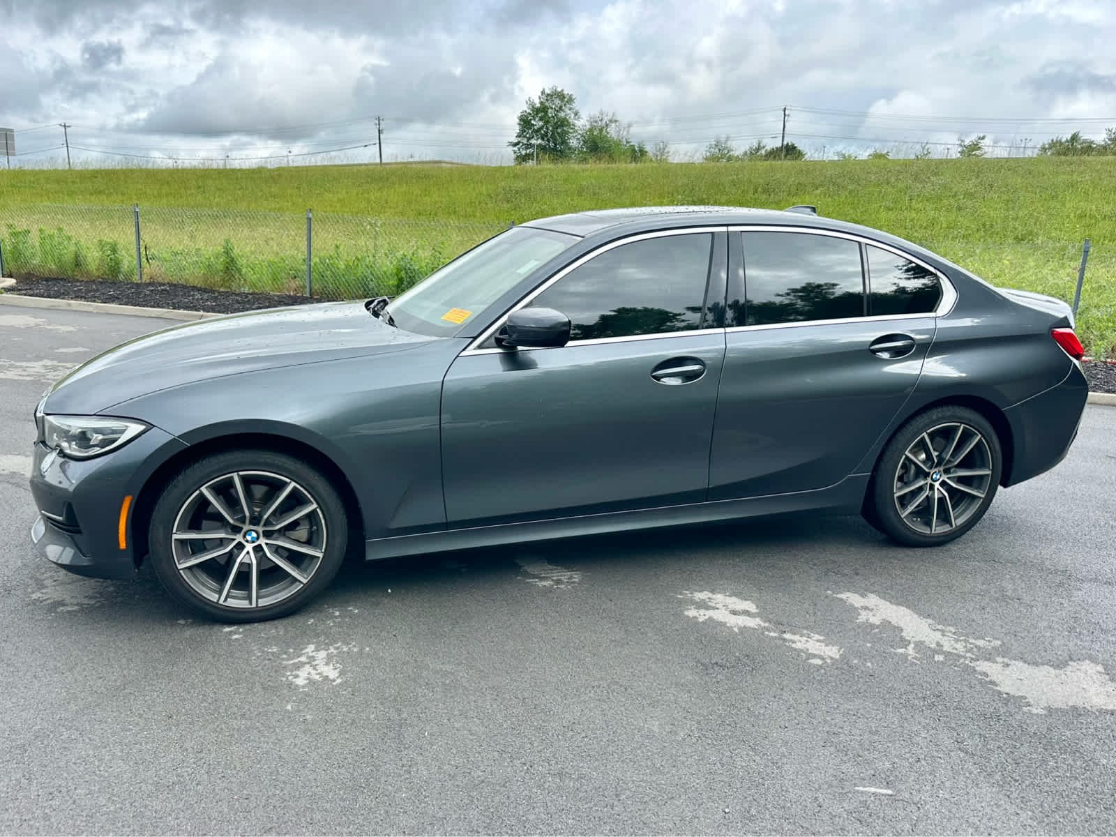 2020 BMW 3 Series 330i xDrive Sedan's photo