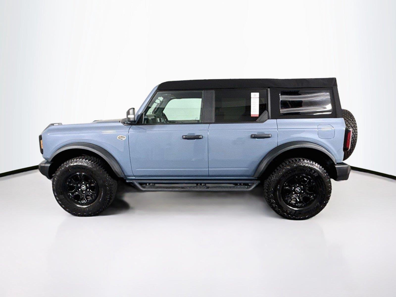 Used 2023 Azure Gray Metallic Tri-Coat Ford Wildtrak image 13