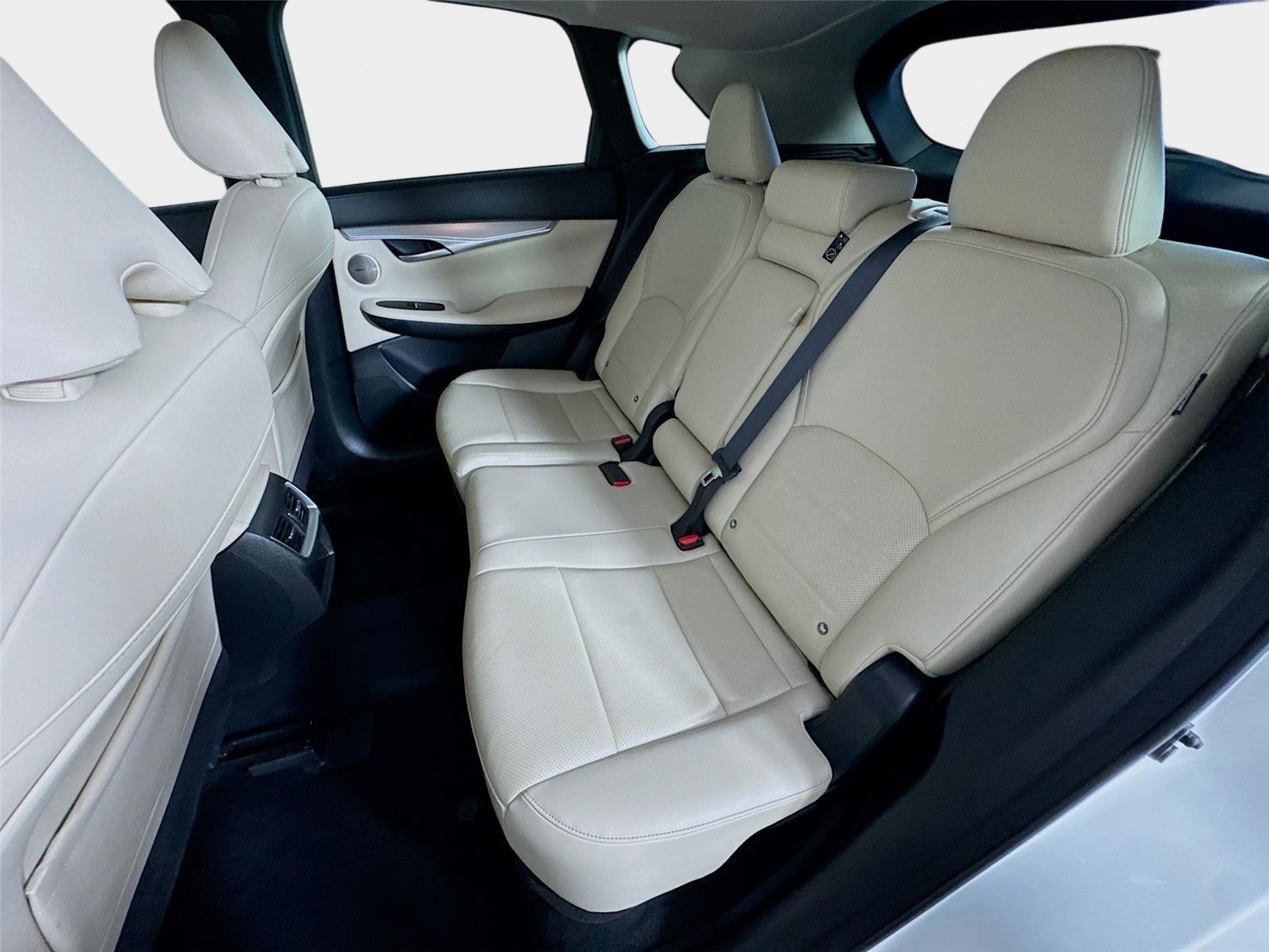 Used 2022 Majestic White INFINITI ESSENTIAL image 24
