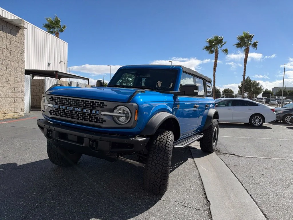 Used 2021 Blue Ford Badlands image 3