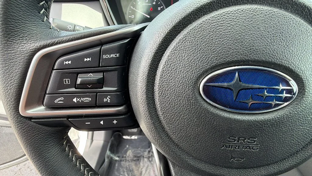 Used 2025 Crystal White Pearl Subaru Premium image 19