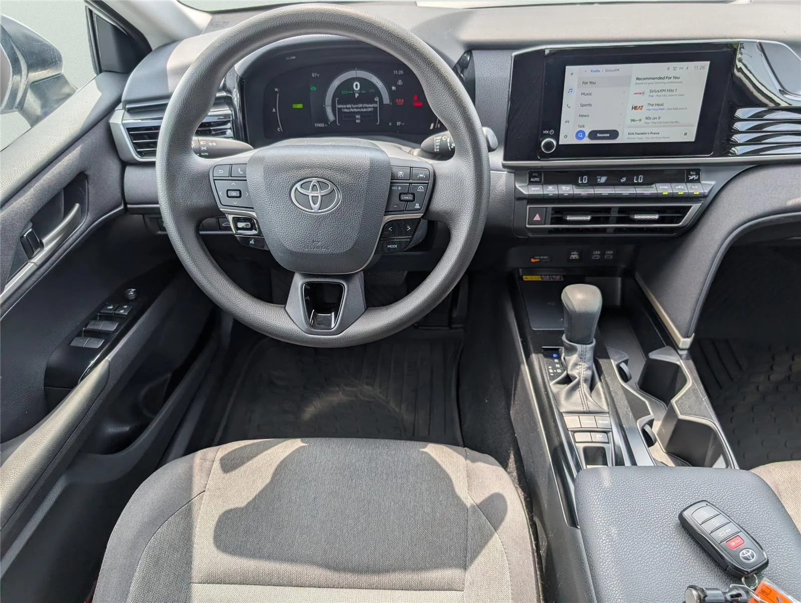 Used 2025 Ice Cap Toyota LE image 28