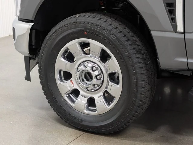 New 2026 Carbonized Gray Metallic Ford F-250® Lariat® image 39