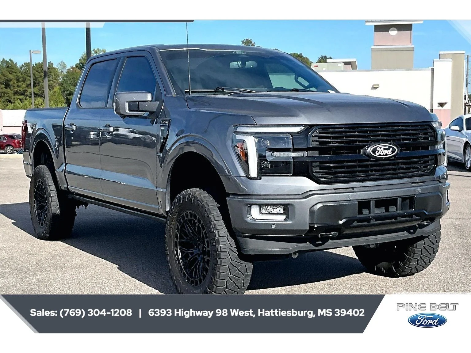 Used 2024 Carbonized Gray Metallic Ford Platinum image 2