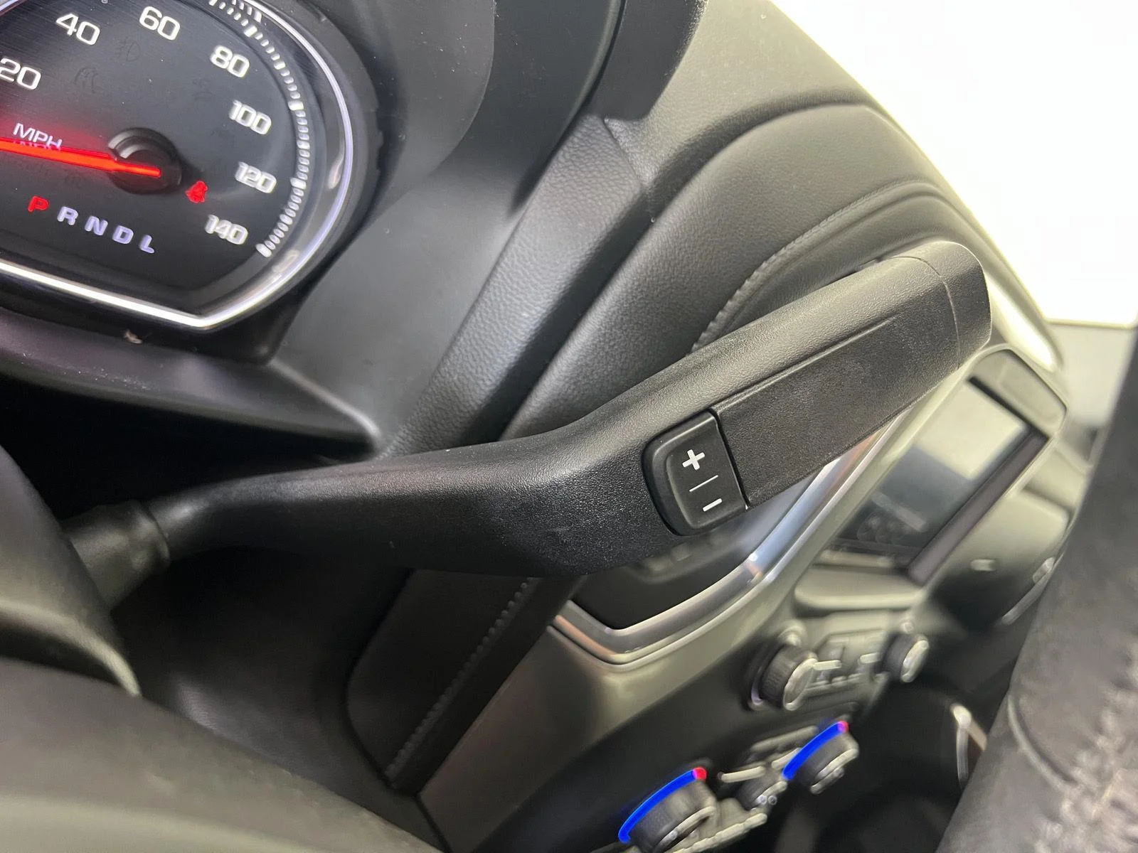 Used 2019 BLACK Chevrolet RST image 19