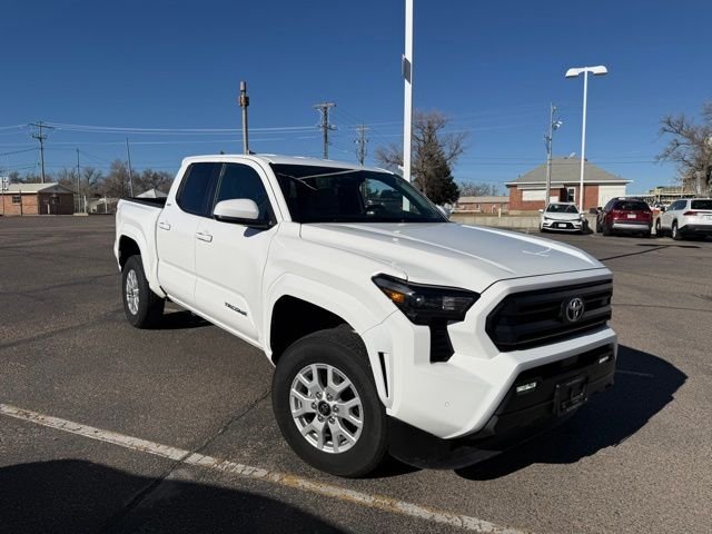 Used 2025 White Toyota SR5 image 3