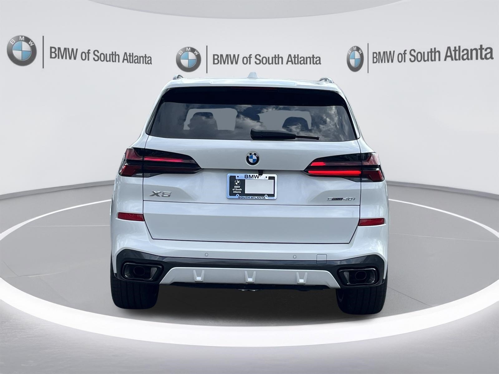 New 2026 Mineral White Metallic BMW sDrive40i image 27