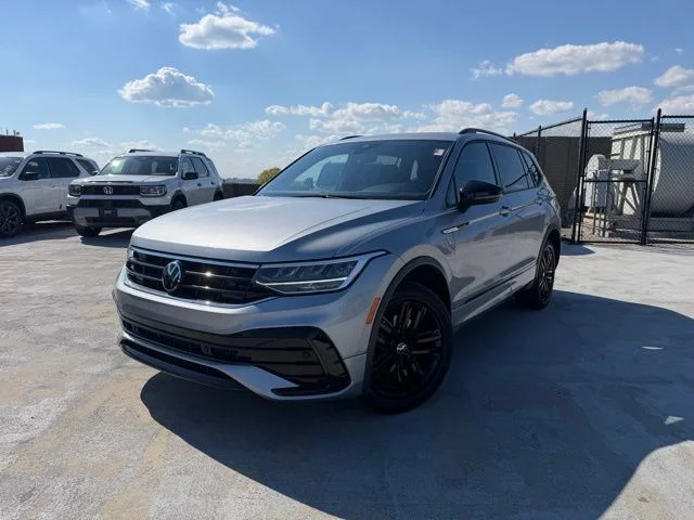 2022 Volkswagen Tiguan 2.0T SE R-Line Black