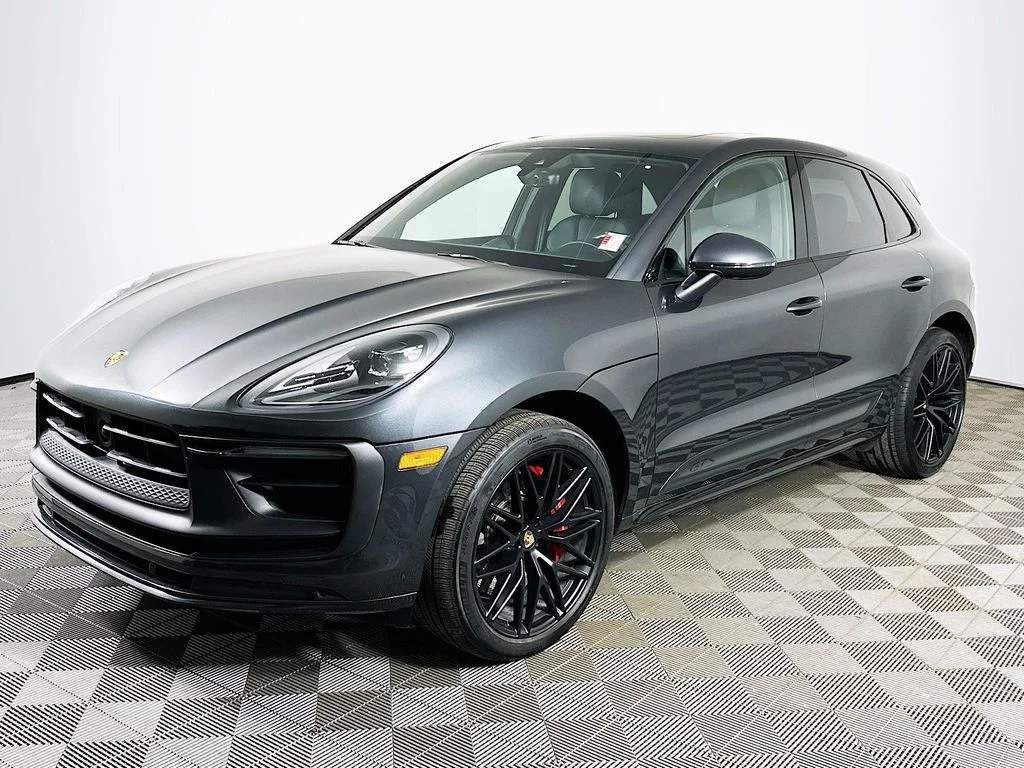 2023 Porsche Macan GTS's photo
