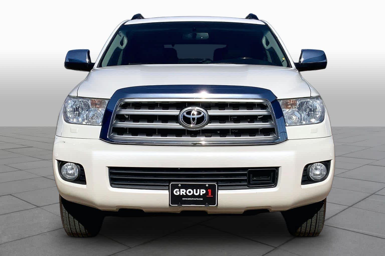 Used 2017 Blizzard Pearl Toyota Platinum image 4