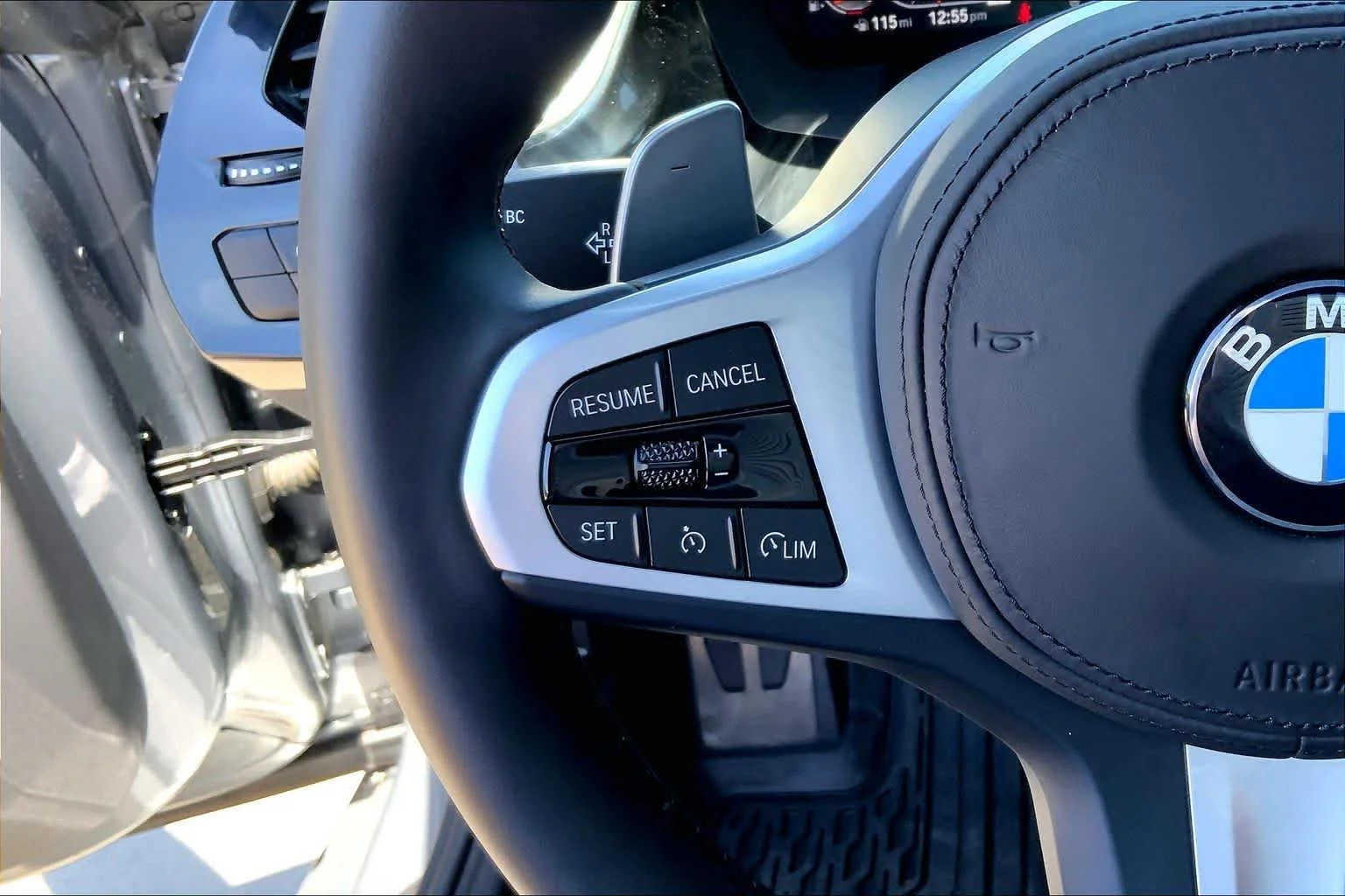 Used 2025 Skyscraper Grey Metallic BMW sDrive30i image 17