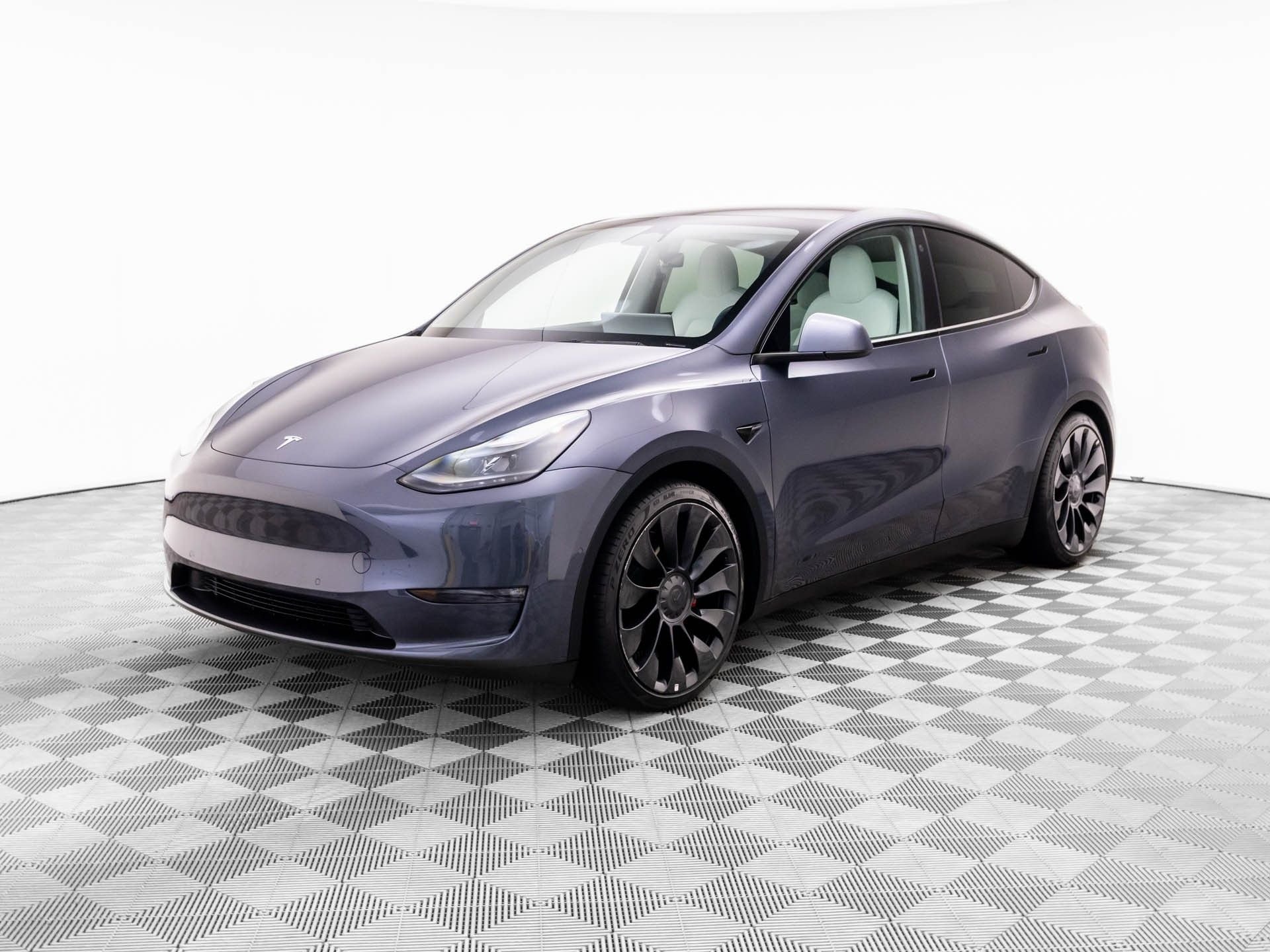 2022 Tesla Model Y Performance Dual Motor All-Wheel Drive's photo