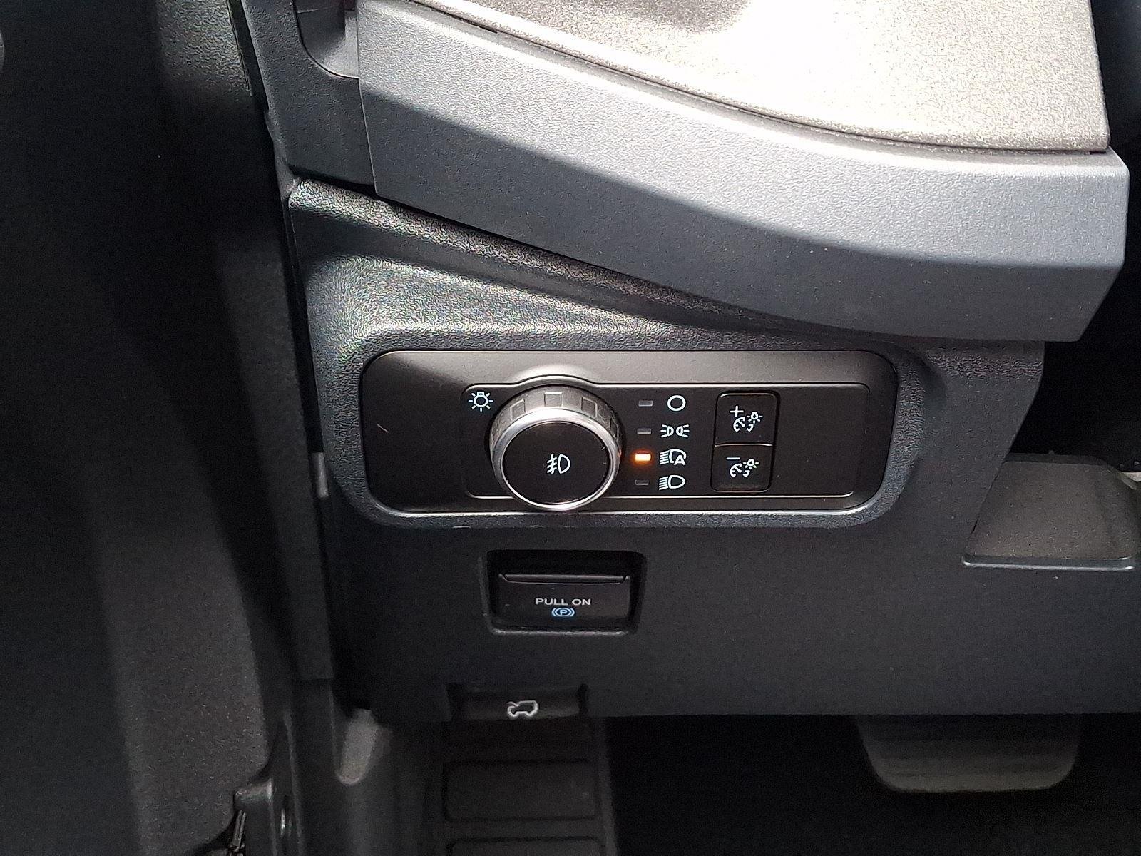 New 2026 Avalanche Gray Ford Badlands® image 15