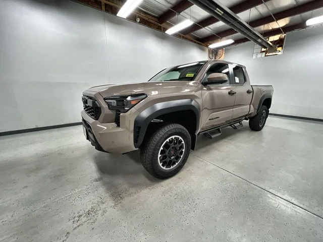 2026 Toyota Tacoma TRD Off Road - Photo 4
