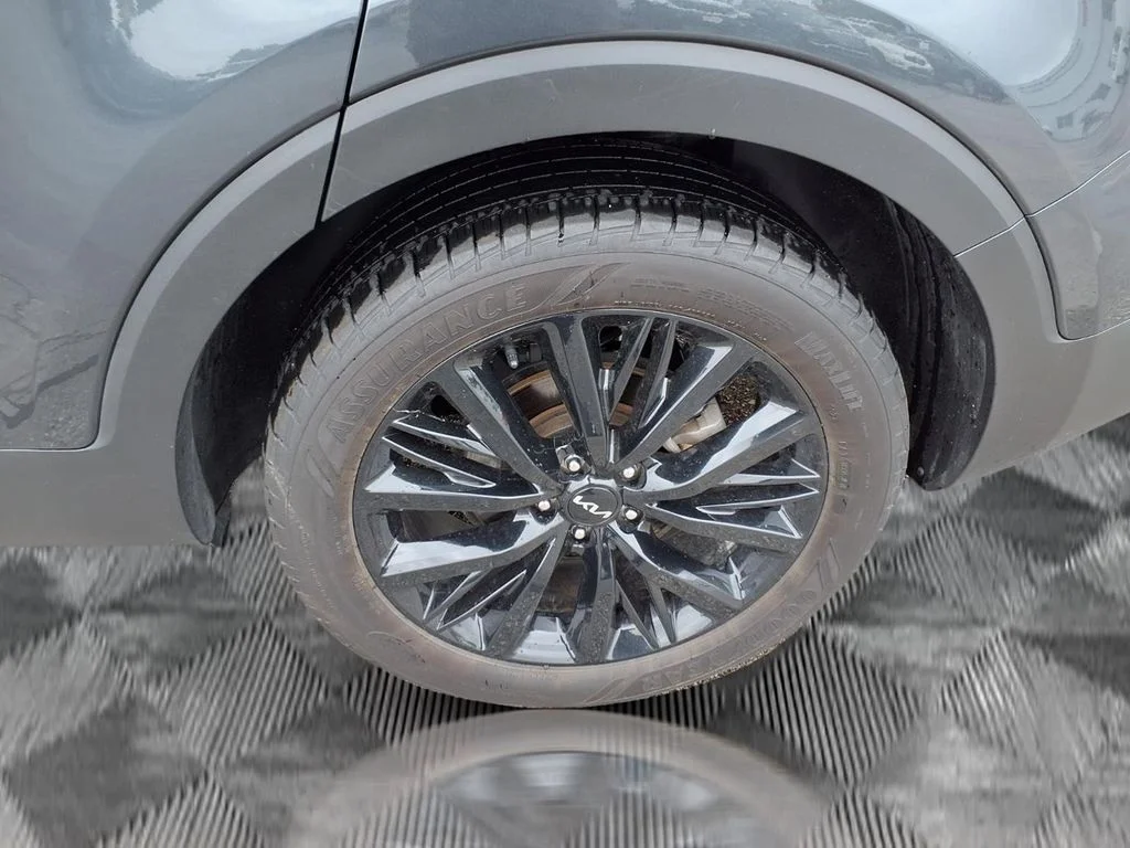 Used 2022 Gray Kia SX image 30