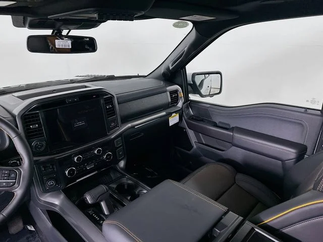 New 2026 Oxford White Ford Tremor image 25