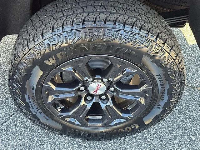 Used 2023 Red GMC Elevation image 34
