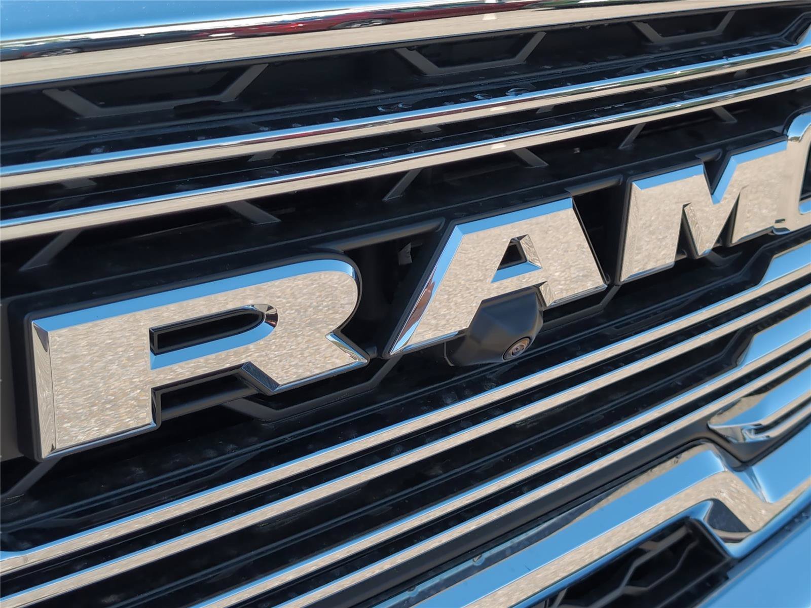 New 2025 Bright White Clear-Coat Exterior Paint RAM Laramie image 4