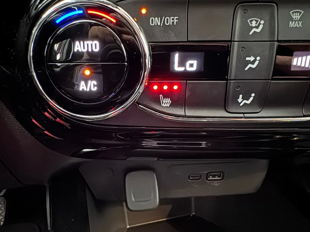 2024 Chevrolet Trax RS - Photo 19