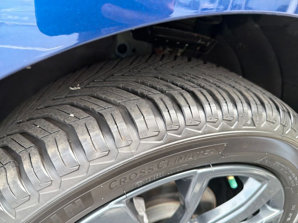 Used 2022 Blue Chevrolet RS image 31